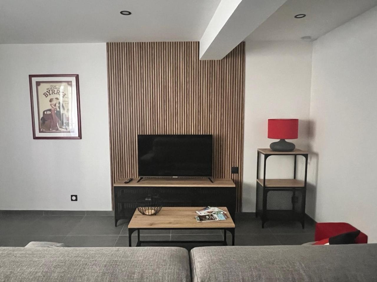 Studio Cosy Pour 2 Personnes A Thuir Apartment ภายนอก รูปภาพ