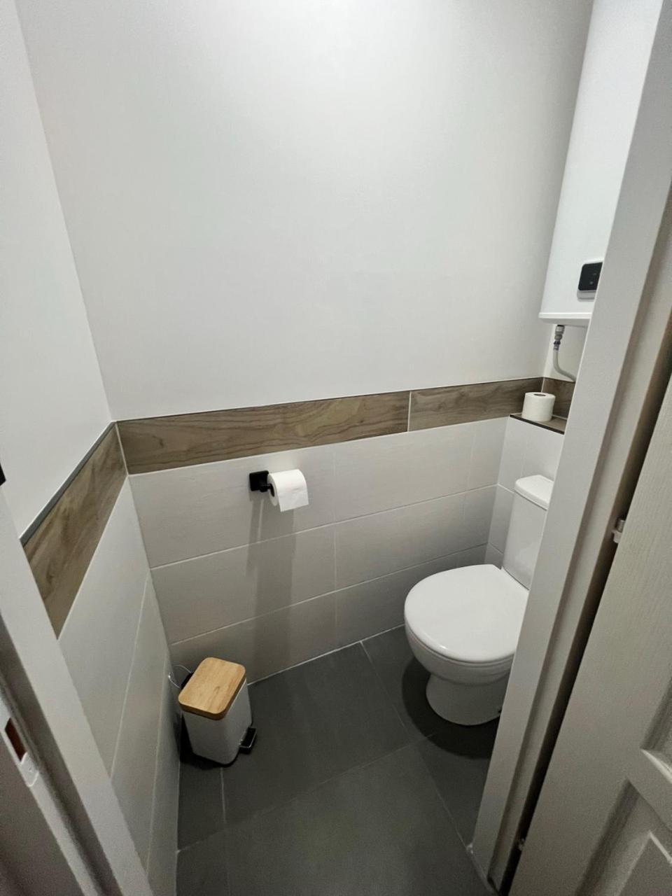 Studio Cosy Pour 2 Personnes A Thuir Apartment ภายนอก รูปภาพ